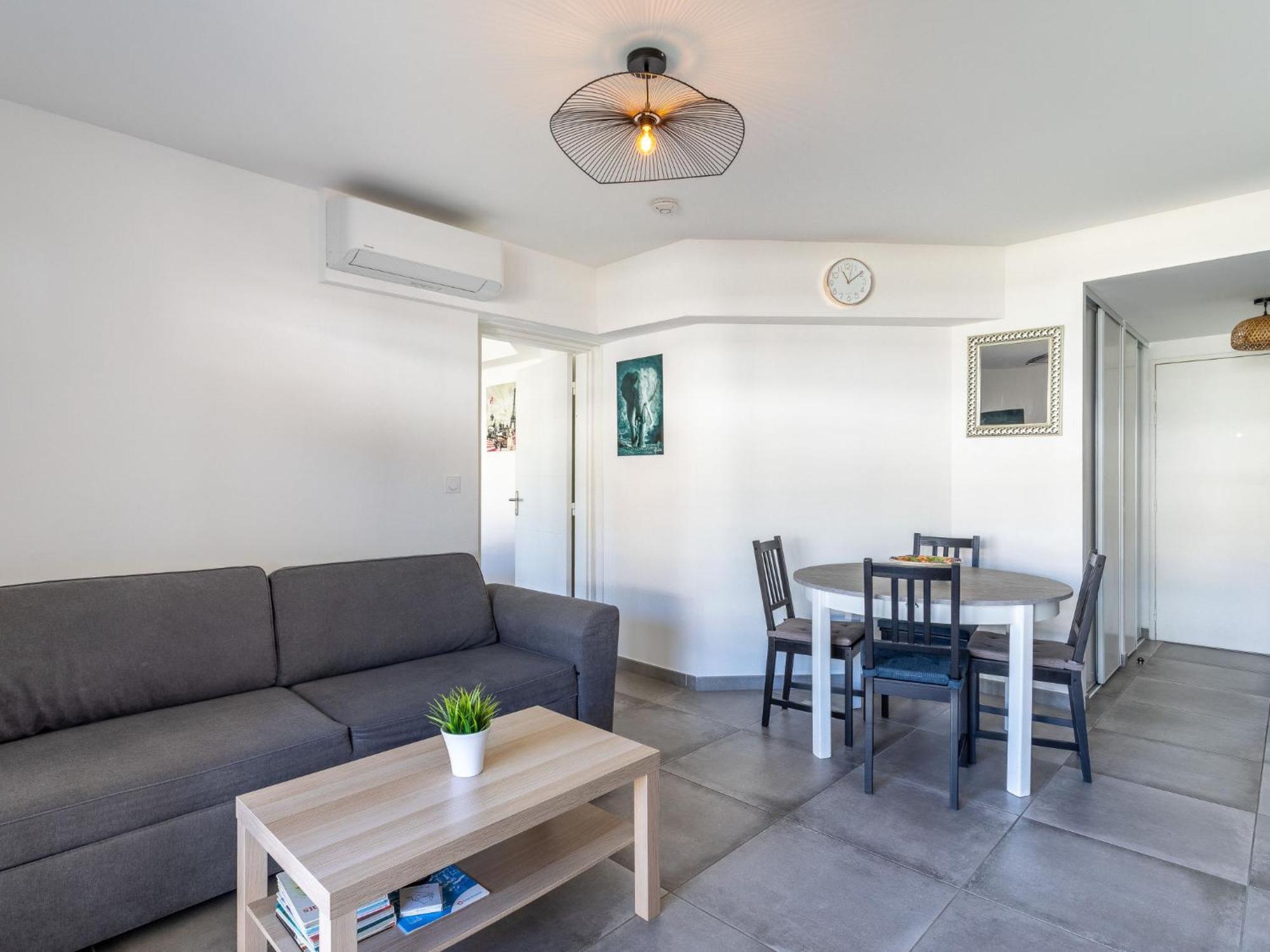 בורם-לה-מימוזה Apartment Le Jardin Du Loderi-2 By Interhome מראה חיצוני תמונה