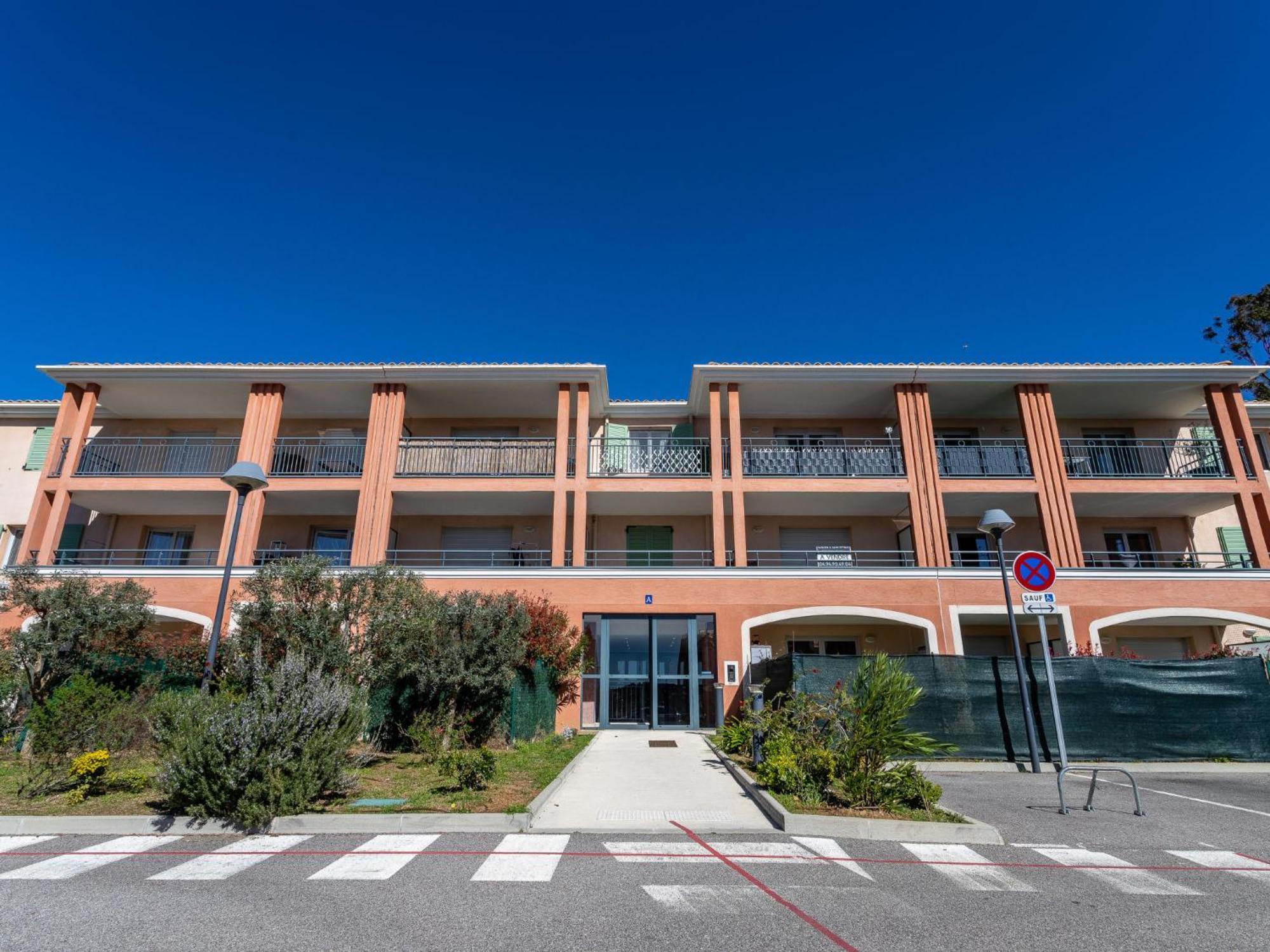 בורם-לה-מימוזה Apartment Le Jardin Du Loderi-2 By Interhome מראה חיצוני תמונה